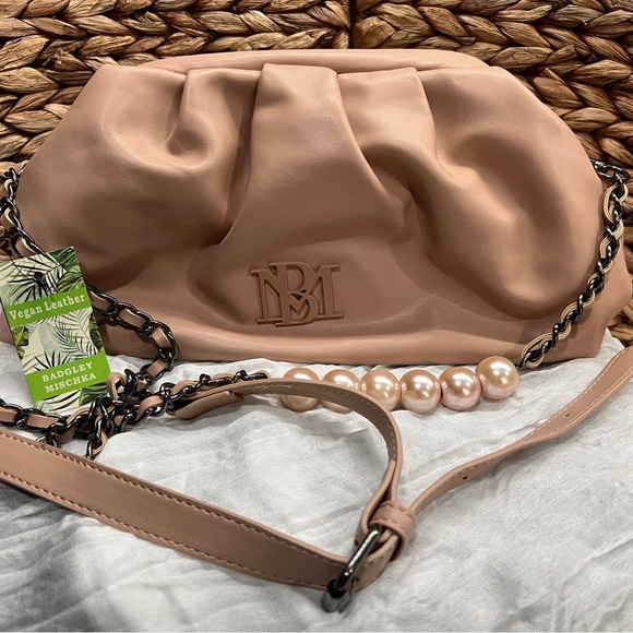 Badgley Mischka Handbags - Badgley Mischka Blush Vegan Leather Bag